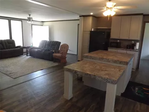 413 NW 3 Rd St, Tipton, OK 73570 photo 23