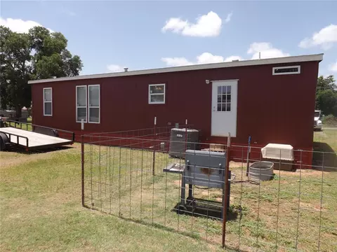 413 NW 3 Rd St, Tipton, OK 73570 photo 33