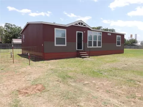 413 NW 3 Rd St, Tipton, OK 73570 photo 30