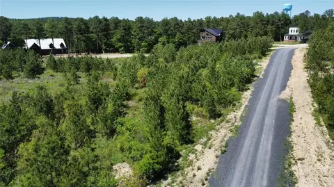 21 Red Holly Trl, Broken Bow, OK 74728