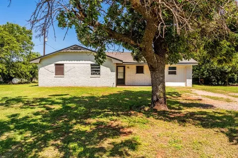 2120 E Robberts Ave, Kingfisher, OK 73750