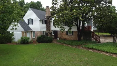 1712 W University Ave, Stillwater, OK 74074