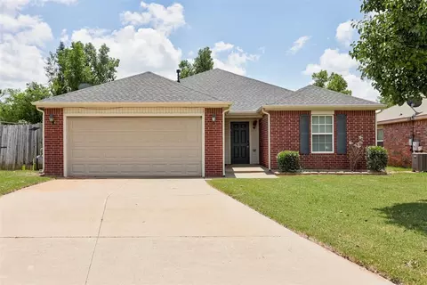 708 NE 19th St, Newcastle, OK 73065