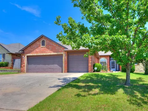 11167 Larkin Ln, Midwest City, OK 73130
