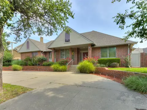 3920 Patty Ln, Bethany, OK 73008
