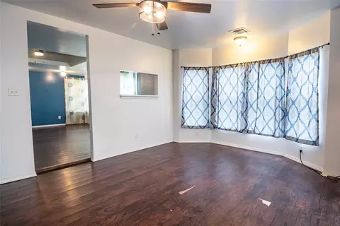 Living - 201 E 2nd St, Stroud, OK 74079 photo 4 of 6