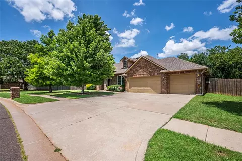 700 Hedgewood Dr, Moore, OK 73160