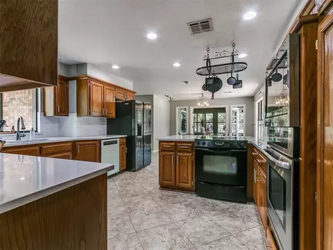 5204 Summit Dr, Edmond, OK 73034 photo 12