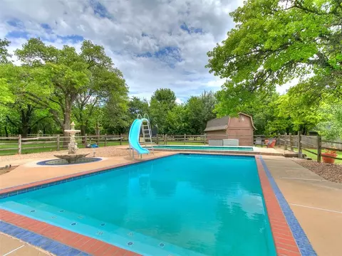 5204 Summit Dr, Edmond, OK 73034 photo 40