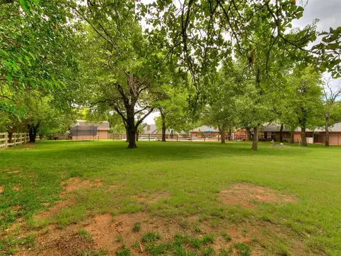 5204 Summit Dr, Edmond, OK 73034 photo 43