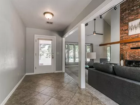 5204 Summit Dr, Edmond, OK 73034 photo 9