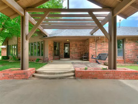5204 Summit Dr, Edmond, OK 73034 photo 46