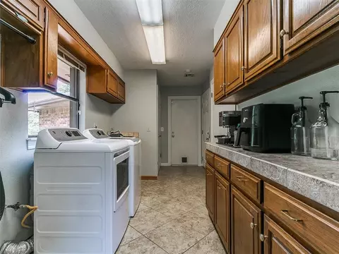 5204 Summit Dr, Edmond, OK 73034 photo 44