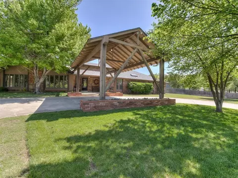 5204 Summit Dr, Edmond, OK 73034 photo 47