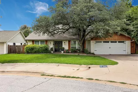 2642 NW 42nd St, Oklahoma City, OK 73112