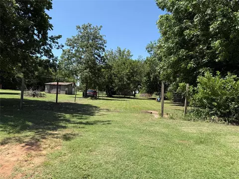 920 W Logan Ave, Guthrie, OK 73044