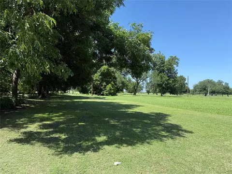 912 W Logan Ave, Guthrie, OK 73044