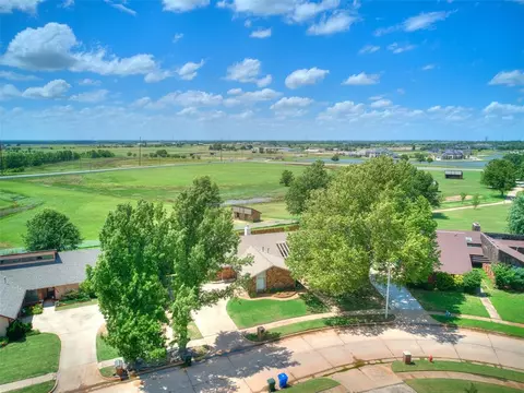 2118 Saddleback Blvd, Norman, OK 73072