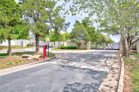 2209 Cedar Pointe Ct, Edmond, OK 73003 photo 40