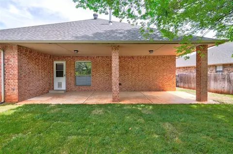 2209 Cedar Pointe Ct, Edmond, OK 73003 photo 38
