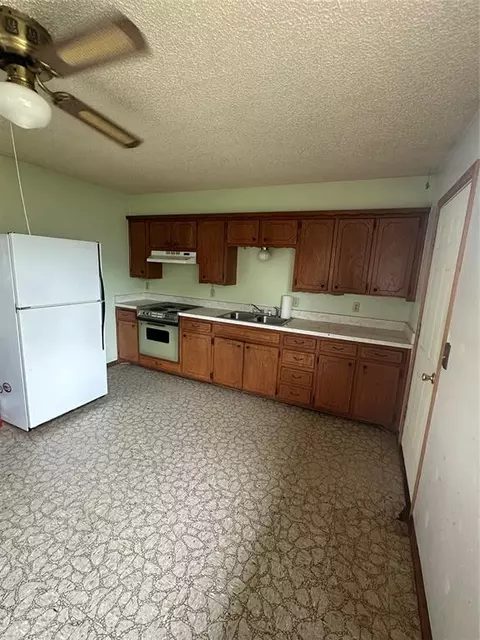 380 Weichel St, Colony, OK 73021 photo 13