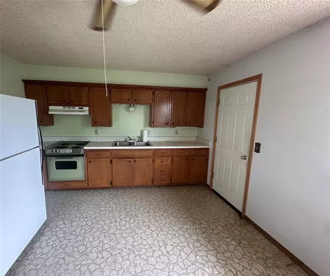 380 Weichel St, Colony, OK 73021 photo 12