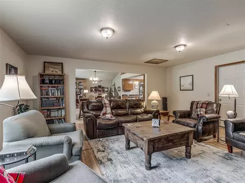 411800 E 1182 Rd, Eufaula, OK 74432 photo 14