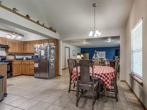 411800 E 1182 Rd, Eufaula, OK 74432 photo 11