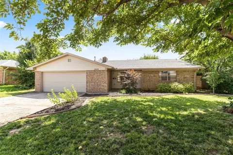 3212 S Rankin St, Edmond, OK 73034