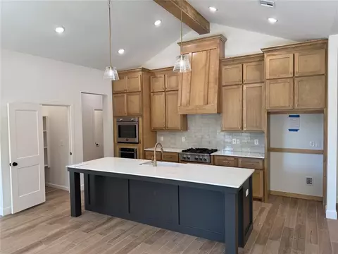 Kitchen - 2665 Pistache Way, Newcastle, OK 73065 photo 2 of 5
