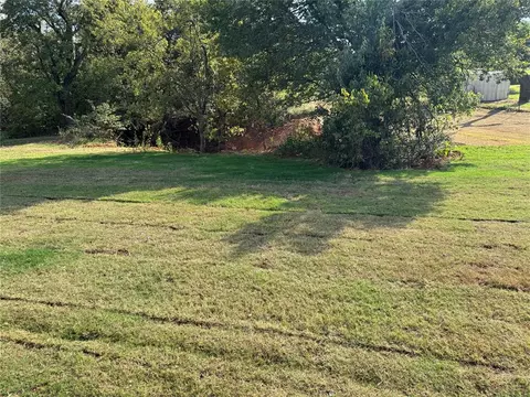 Exterior - 2665 Pistache Way, Newcastle, OK 73065 photo 4 of 8