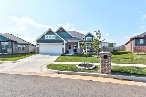 18000 Marea Dr, Edmond, OK 73012