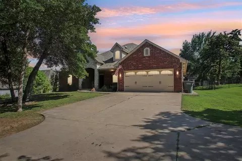 7312 E Covell Rd, Edmond, OK 73034
