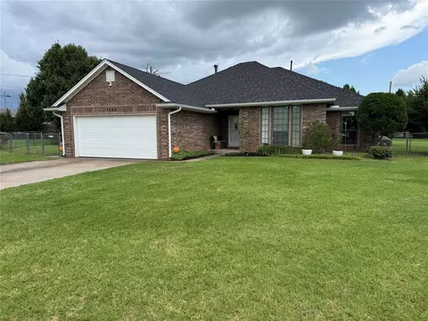 1820 Tudor Pl, Moore, OK 73160