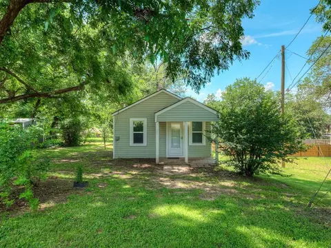 327 SE 2nd St, Lexington, OK 73051