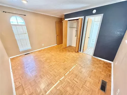 Bedroom - 2512 Apache St, Altus, OK 73521 photo 5 of 5