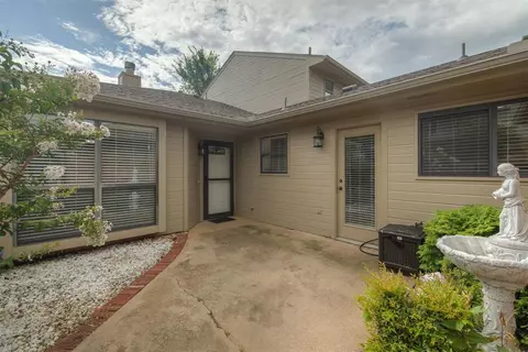 12210 High Meadow Ct, Oklahoma City, OK 73170