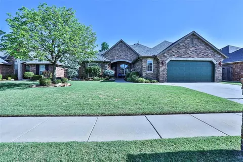 317 SW 173rd St, Oklahoma City, OK 73170
