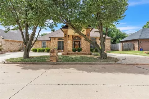 8100 NW 100th St, Oklahoma City, OK 73162