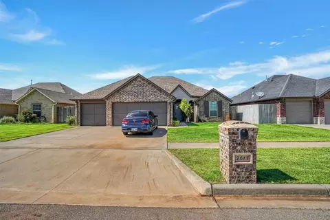 2613 Falling Leaves Dr, Weatherford, OK 73096