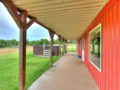 816 E Roller Coaster Rd, Guthrie, OK 73044 photo 3