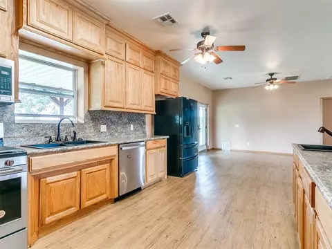 816 E Roller Coaster Rd, Guthrie, OK 73044 photo 21