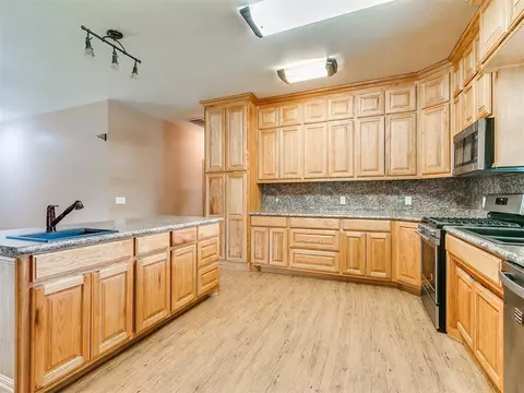 816 E Roller Coaster Rd, Guthrie, OK 73044 photo 18