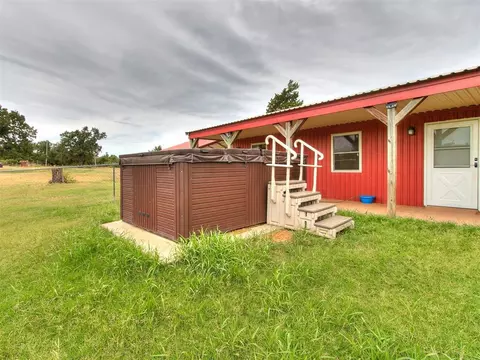 816 E Roller Coaster Rd, Guthrie, OK 73044 photo 4