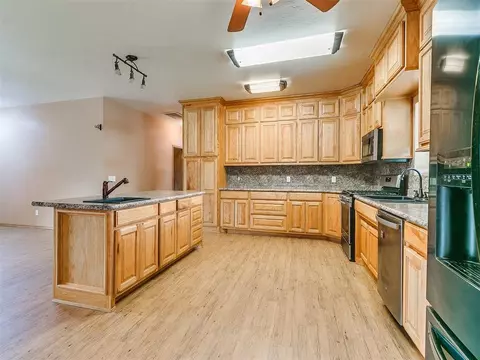 816 E Roller Coaster Rd, Guthrie, OK 73044 photo 19