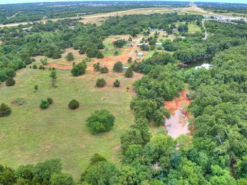 816 E Roller Coaster Rd, Guthrie, OK 73044 photo 13