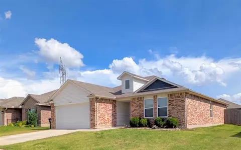 11008 NW 98th St, Yukon, OK 73099