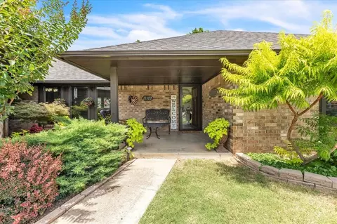 11107 NW 110th St, Yukon, OK 73099