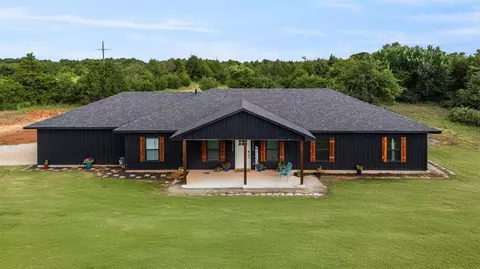 37299 Lake Rd, Shawnee, OK 74801