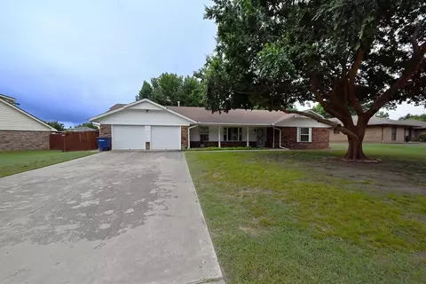 117 E Lakehurst Dr, Stillwater, OK 74075